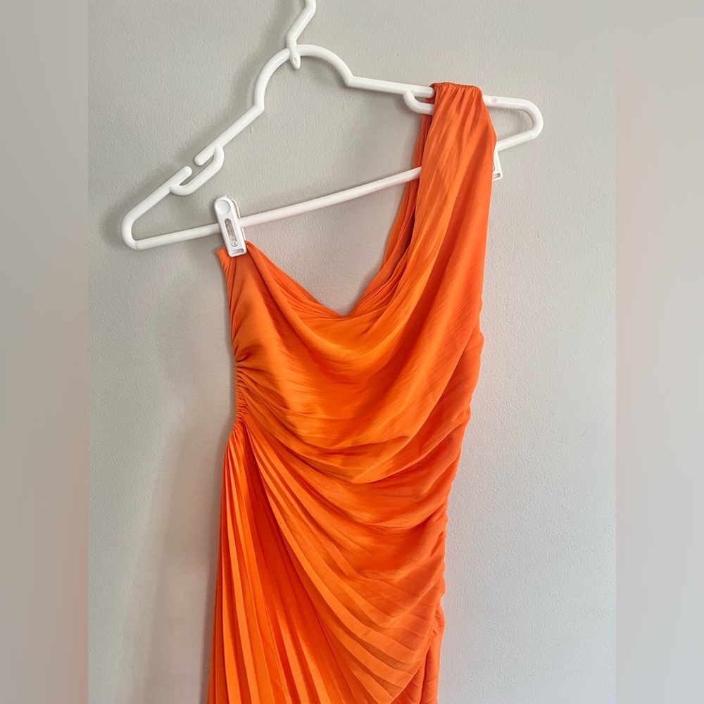 A. L.C Delfina Cut Out One Shoulder In Citrus Orange Asymmetrical Midi Dress Sz4 - Picture 5 of 9